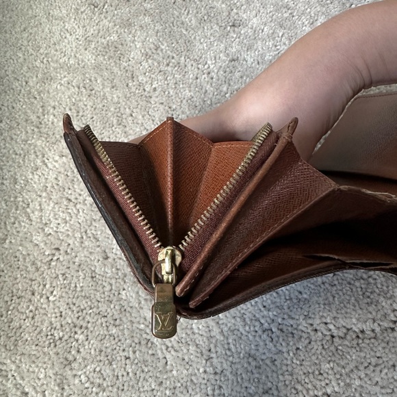 Louis Vuitton Monogram Tressor Wallet - Picture 10 of 14